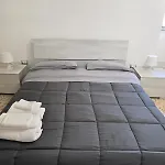 Mak House 3* باليرمو