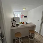 بيت ضيافة Mak House